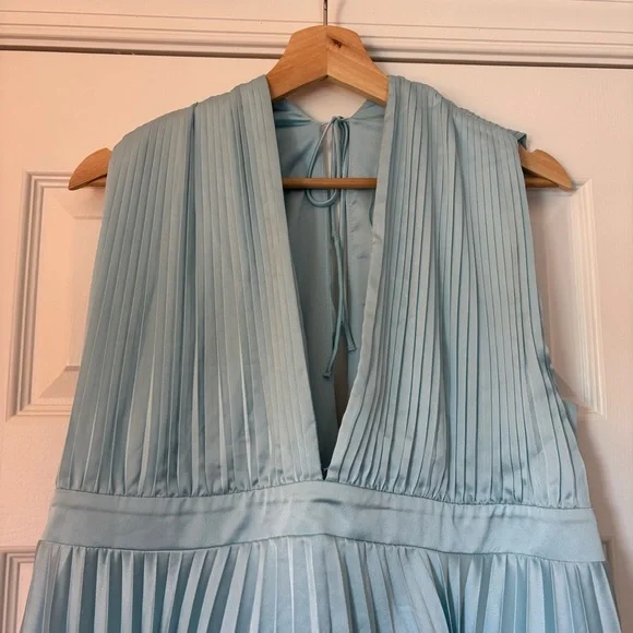 Abercrombie & Fitch Plunge Pleated Satin Mini Dress Sky Blue XLT Tall Long NWT - Picture 7 of 16